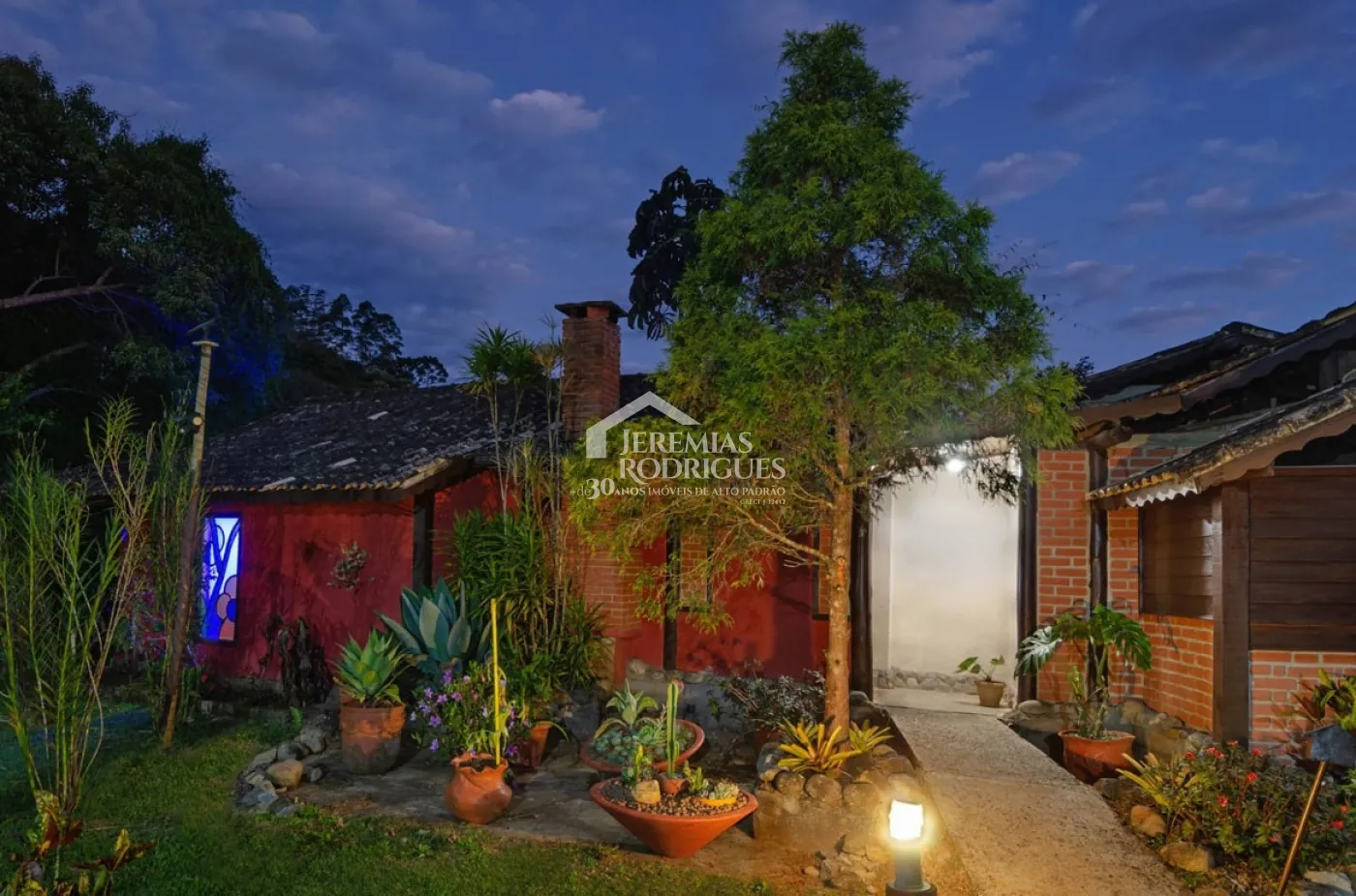 Pousada com 900 m² - Visconde de Mauá/RJ