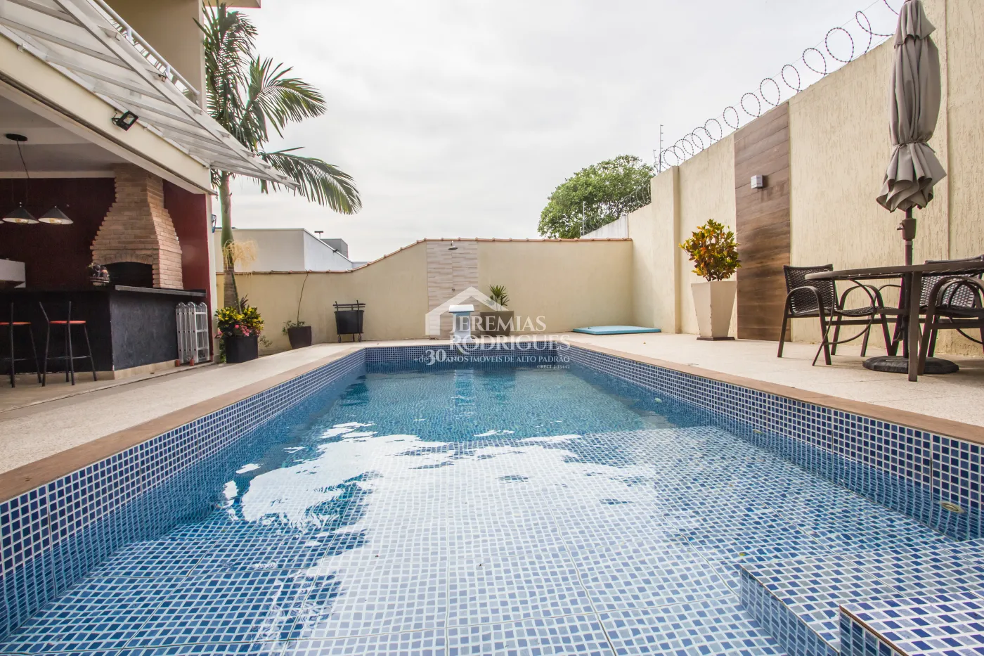 Casa com 4 dormitórios, 295 m² - Condomínio Reserva dos Lagos - Pindamonhangaba/SP