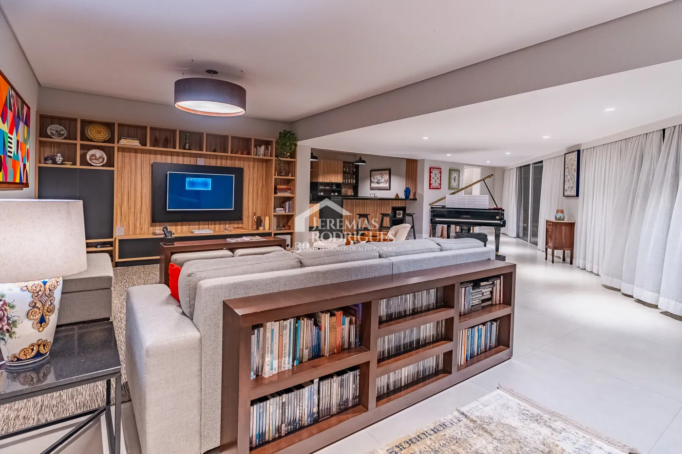 Casa com 4 dormitórios à venda, 330 m² - Parque da Mantiqueira - Santo Antônio do Pinhal/SP