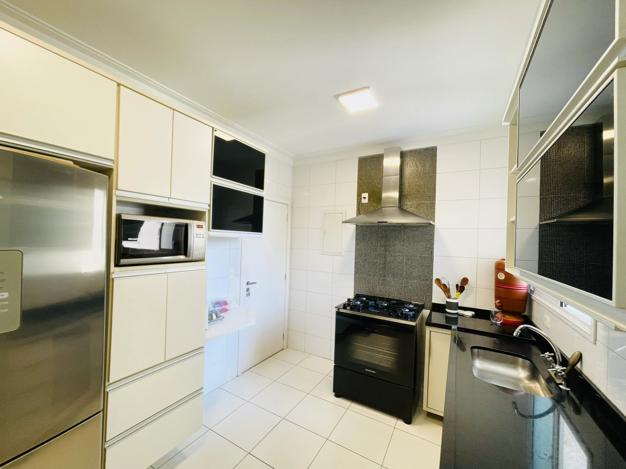 Apartamento à venda com 3 dormitórios, 130m² no Edifício Figueiras em Taubaté/SP