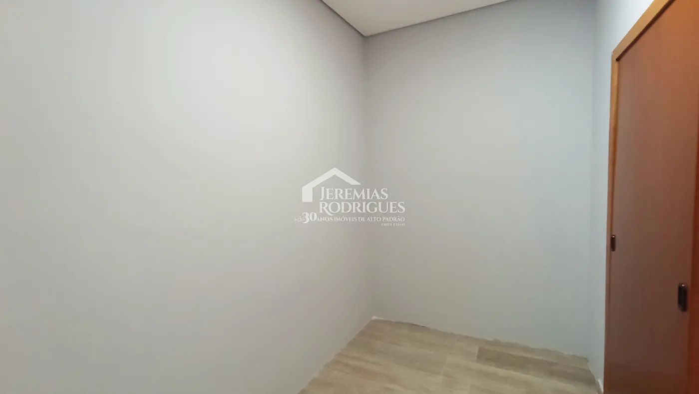 Casa à venda com 3 dormitórios no Condomínio Pérola do Vale em Tremembé/SP.