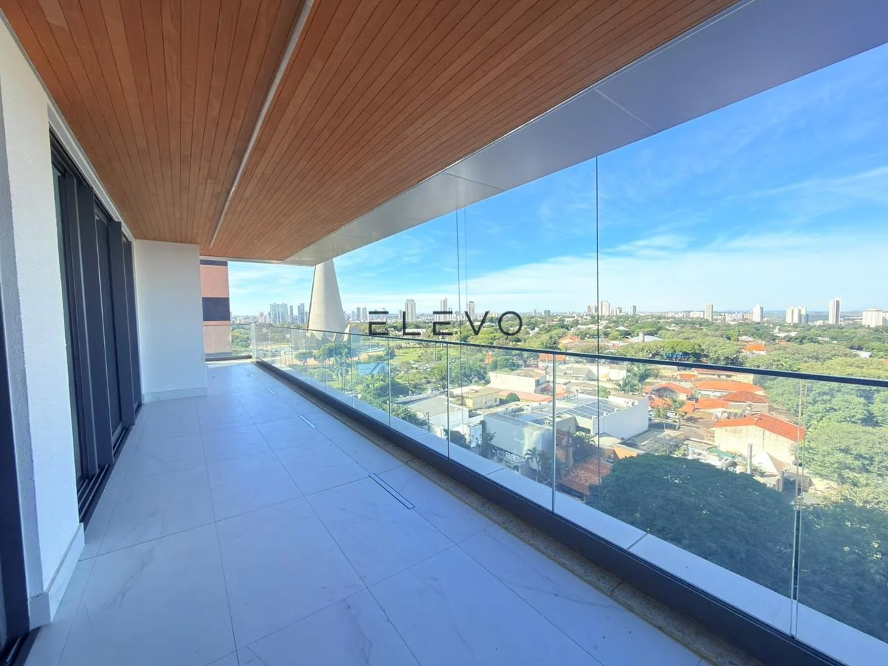 Apartamento à Venda no Plaenge Signature Maringá | 3 Suítes | Proximo a Catedral