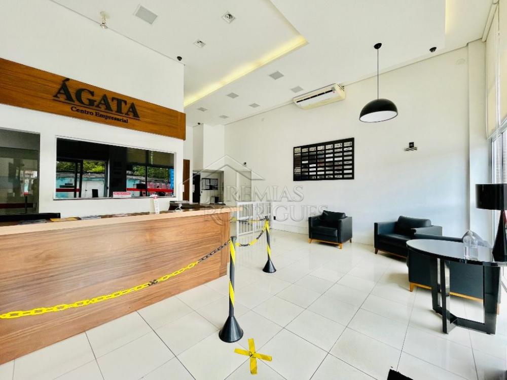 Comercial comercial para locação no Centro em Taubaté/SP.