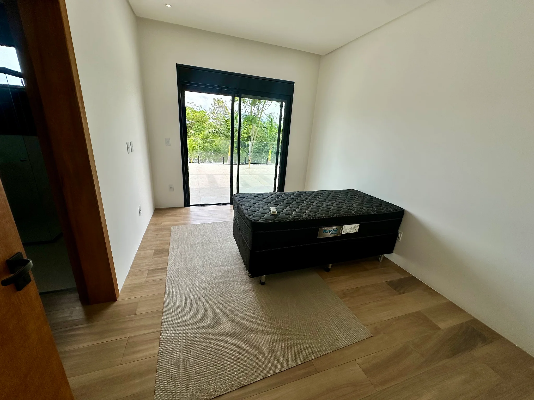 Casa para locação no Condomínio Reserva dos Lagos em Pindamonhangaba/SP.