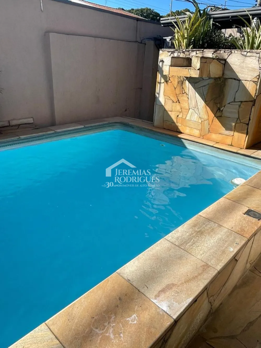 Casa com 4 dormitórios, 160 m² - Chácara do Visconde - Taubaté/SP