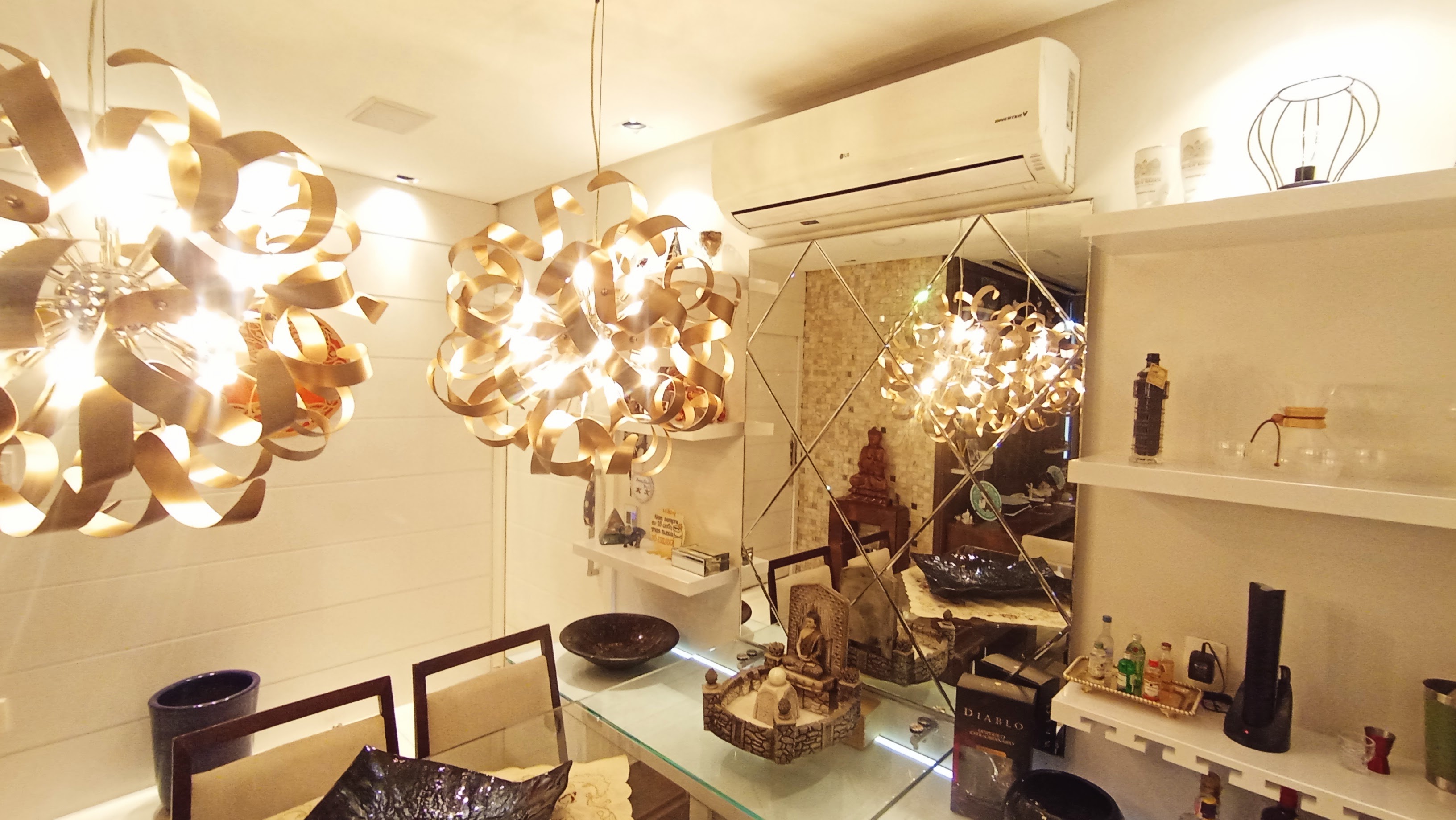 Apartamento à venda com 3 suítes no Condomínio Renaissance em Taubaté/SP.