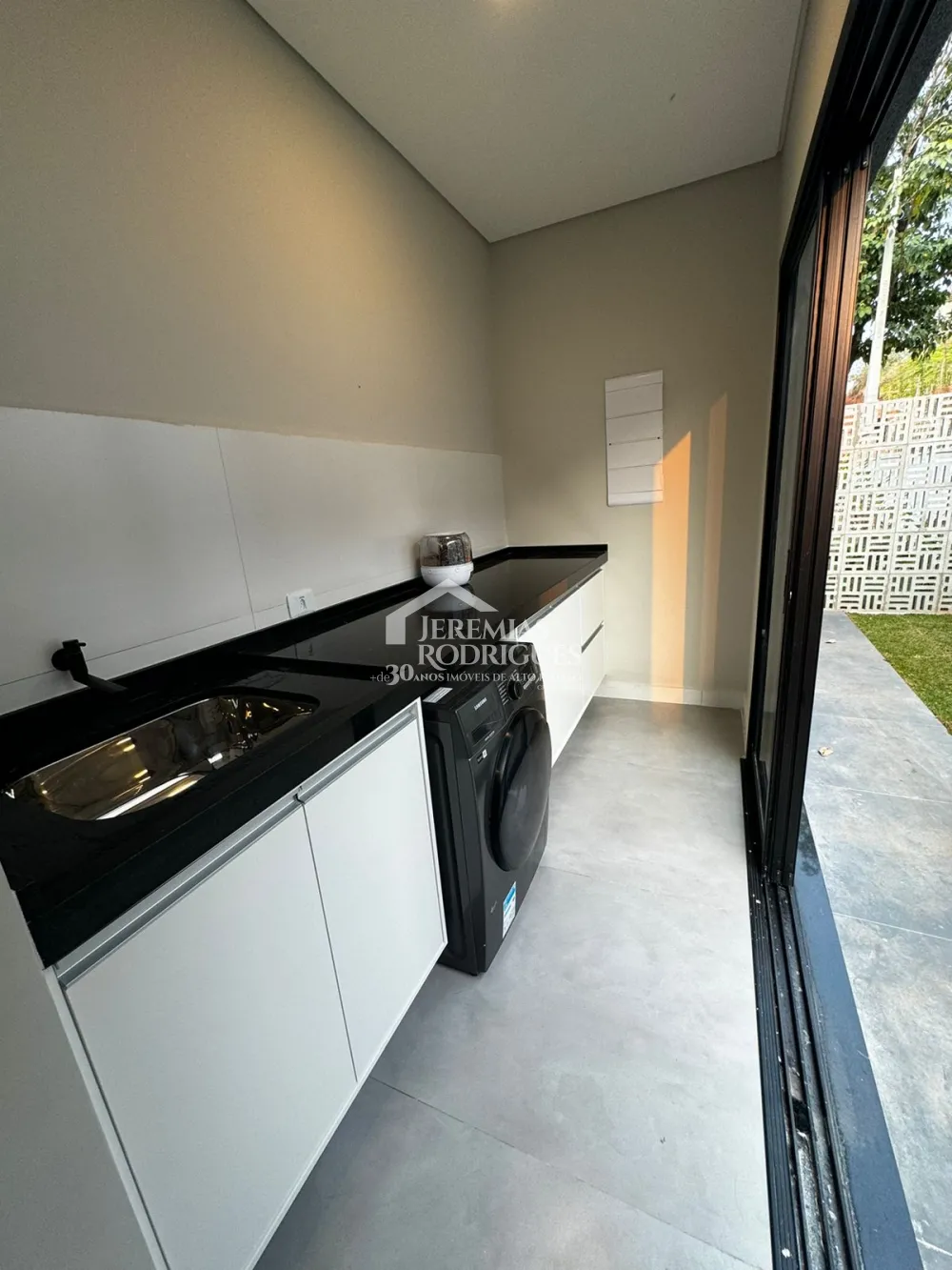 Casa com 4 suítes, 261 m² - Condomínio Altos do Cataguá - Taubaté/SP.