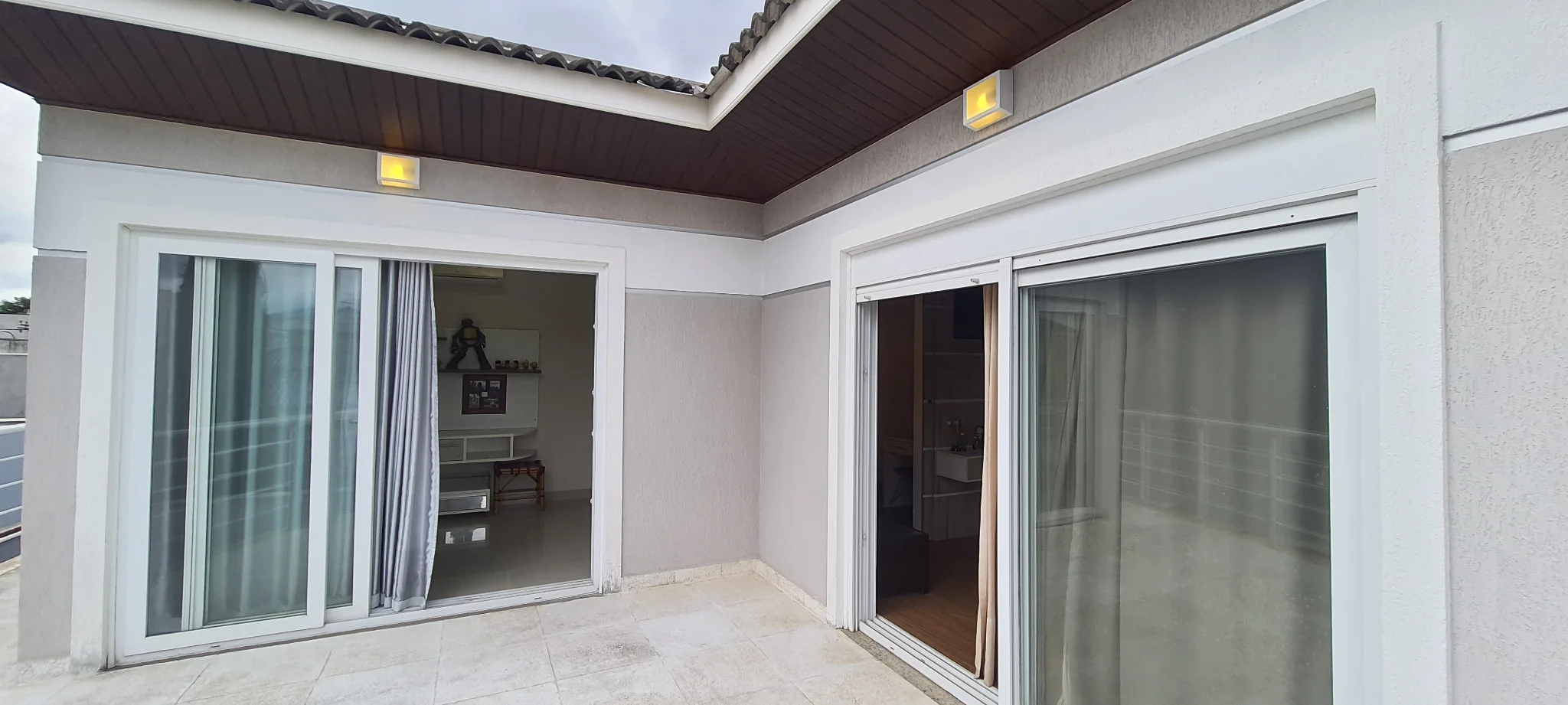 Casa á venda no Condomínio Campos do Conde II em Tremembé/SP.