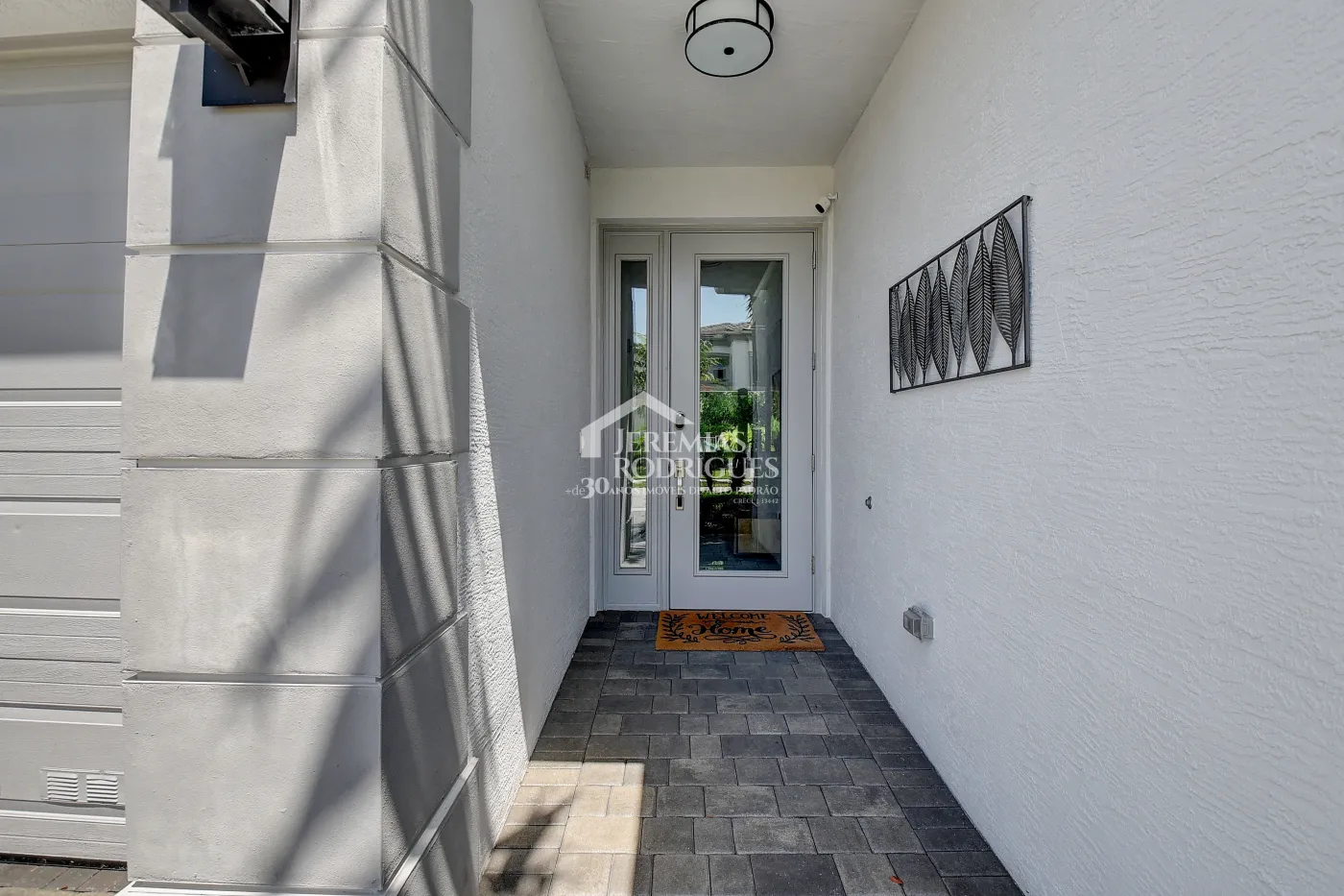 Casa com 4 dormitórios - Condomínio Dakota - Miami/ Flórida