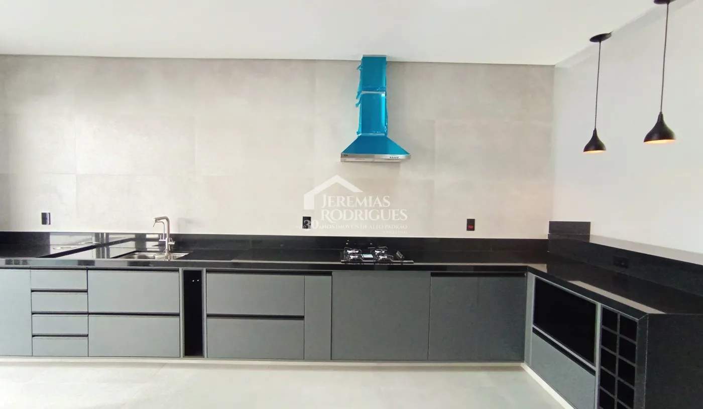 Casa à venda com 3 dormitórios no Condomínio Pérola do Vale em Tremembé/SP.