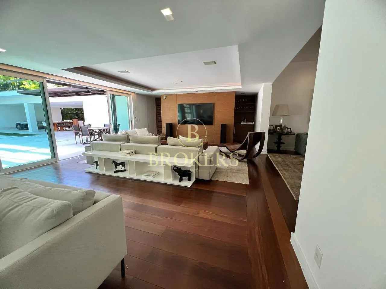 Mansão assinada por Duda Porto no Park Palace: 5 suítes, luxo contemporâneo e lazer completo por R$ — foto 12