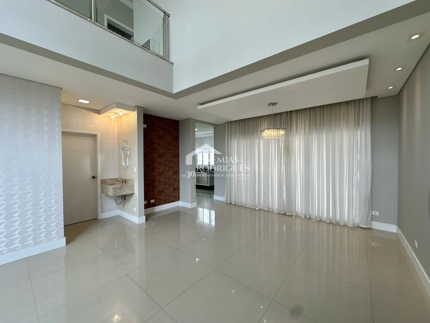 Casa com 3 dormitórios, 237 m² - Campos do Conde Chamboard - Tremembé/SP.