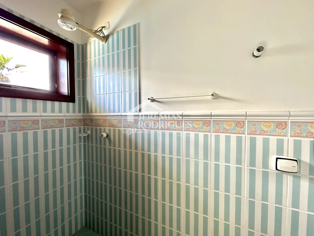 Casa com 4 quartos, 617 m² - Condomínio Taubaté Village - Taubaté/SP