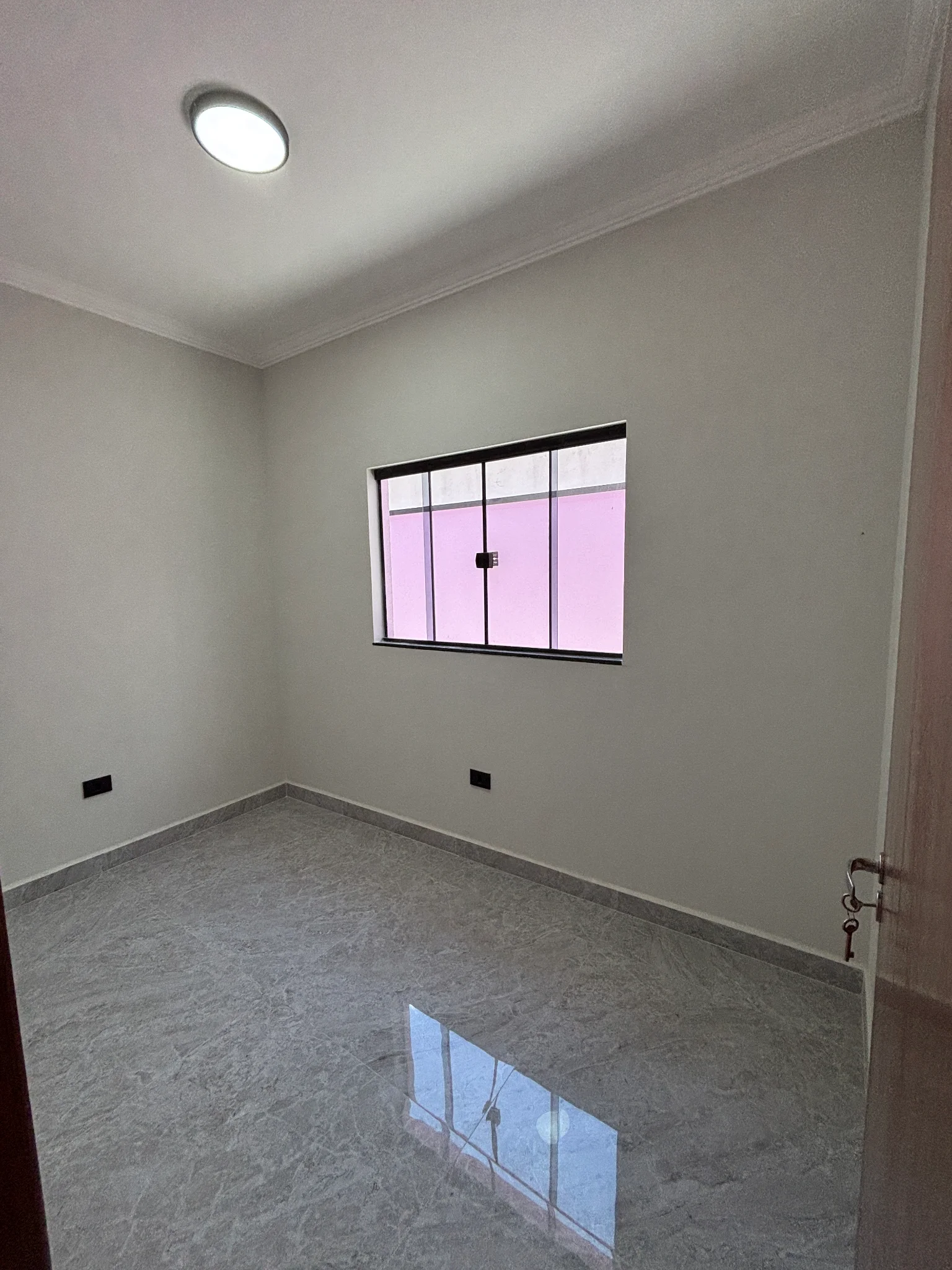 Casa com quintal amplo à venda no Cidade Nova – Pindamonhangaba/SP