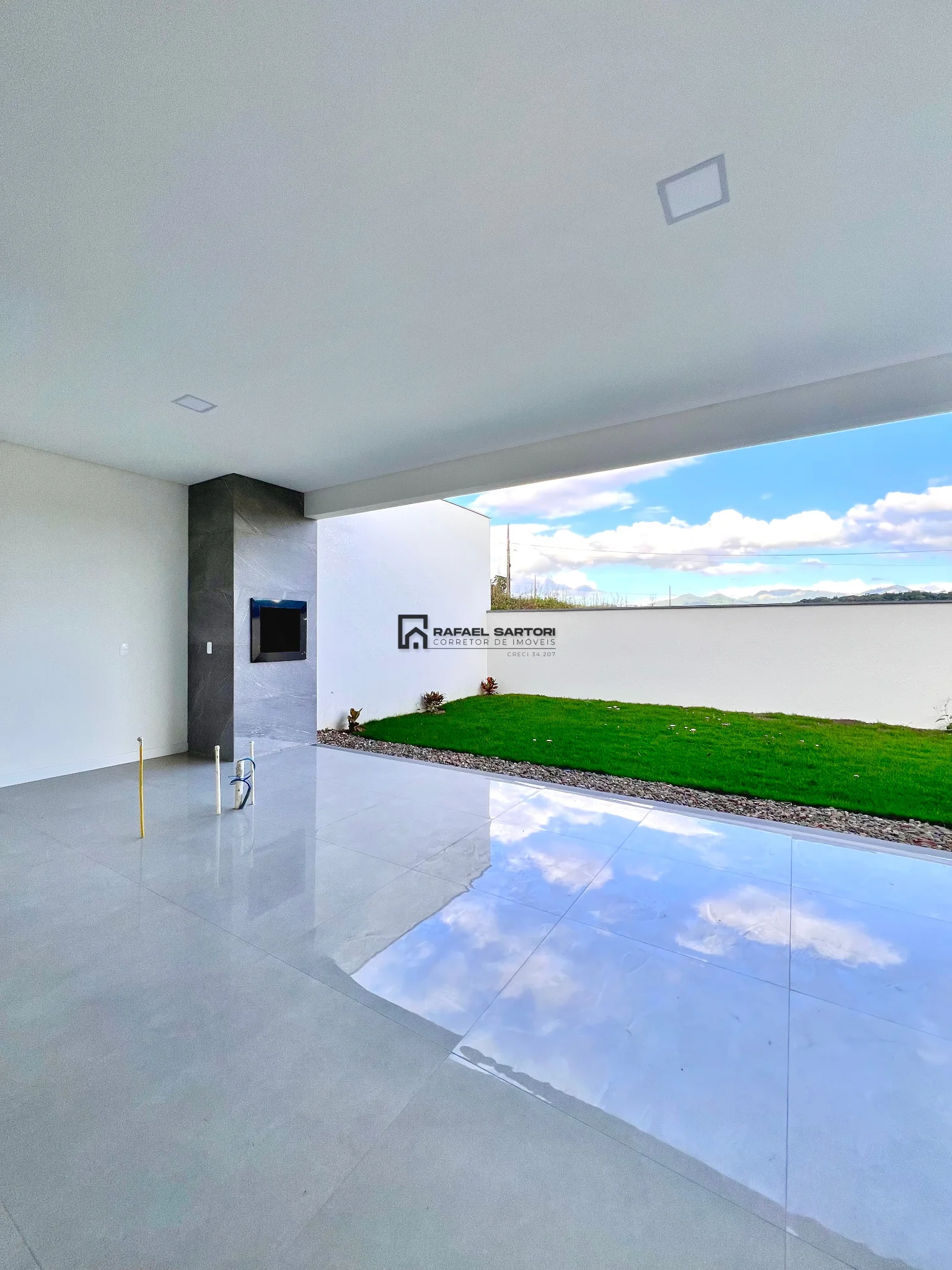 CASA MODERNA BAIRRO ESTRADA NOVA