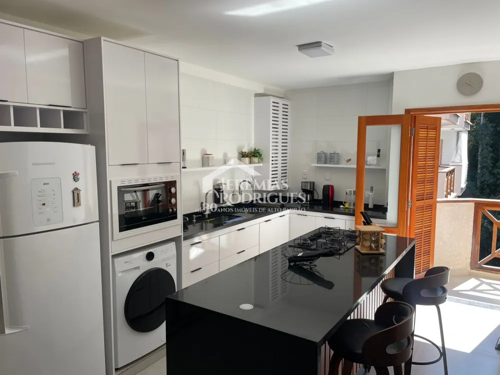 Apartamento com 3 suítes, 136 m² - Condomínio Solar Alto dos Pinhais - em Santo Antônio do Pinhal.