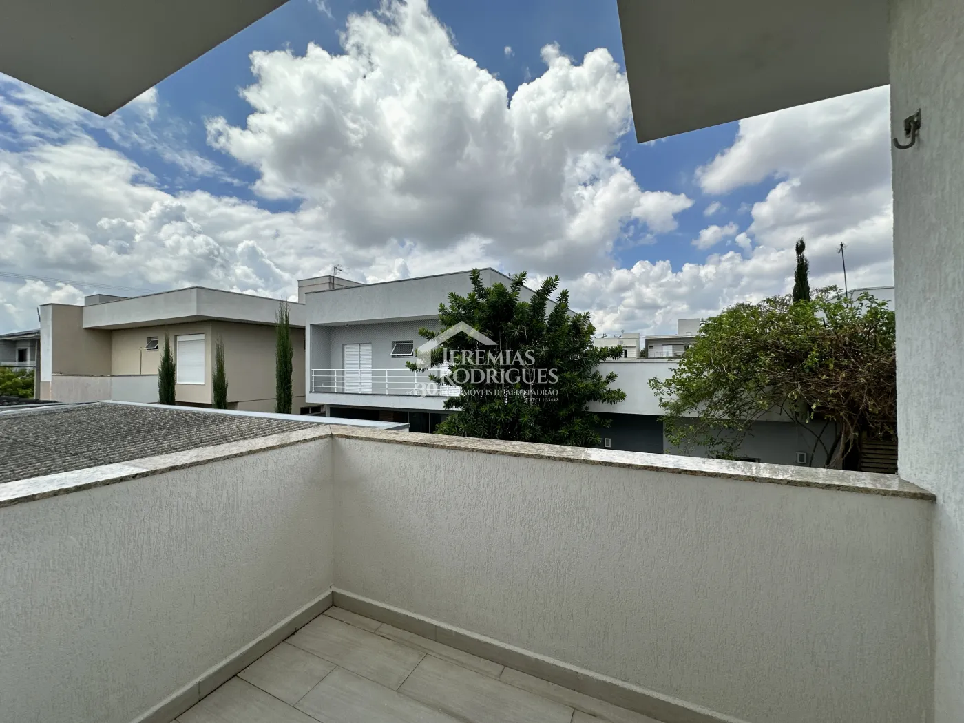 Casa para venda e locação com 4 suítes no Condomínio Campos do Conde II em Tremembé/SP