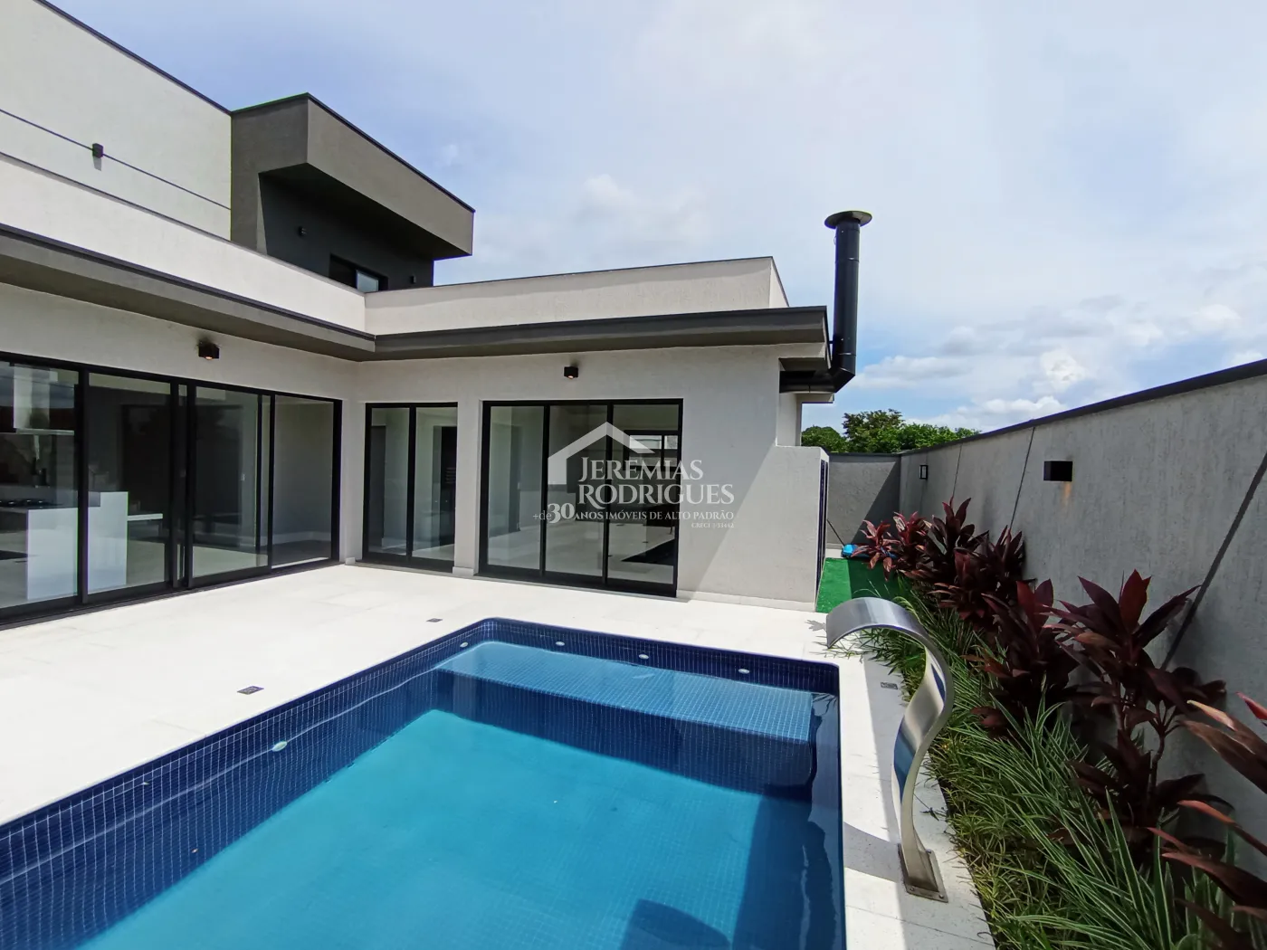 Casa para venda com 4 dormitórios no Condomínio Village Splendore em Pindamonhangaba/SP
