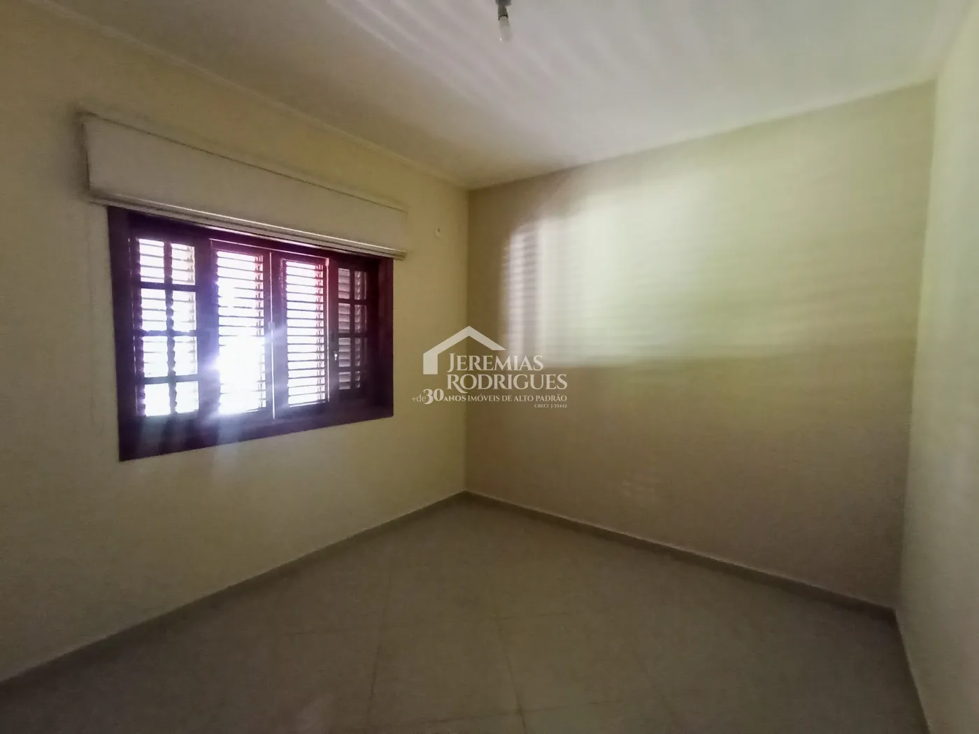 Chácara para locação com 4 dormitórios no bairro Jardim Carlota em Moreira Cesar/SP