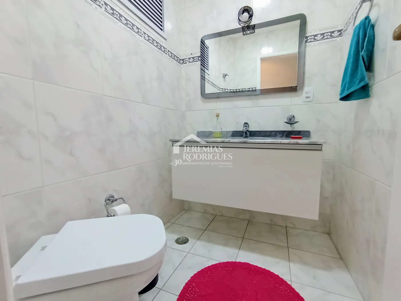 Apartamento para venda com 2 suítes no Edifício Rosa Abirached em Taubaté/SP