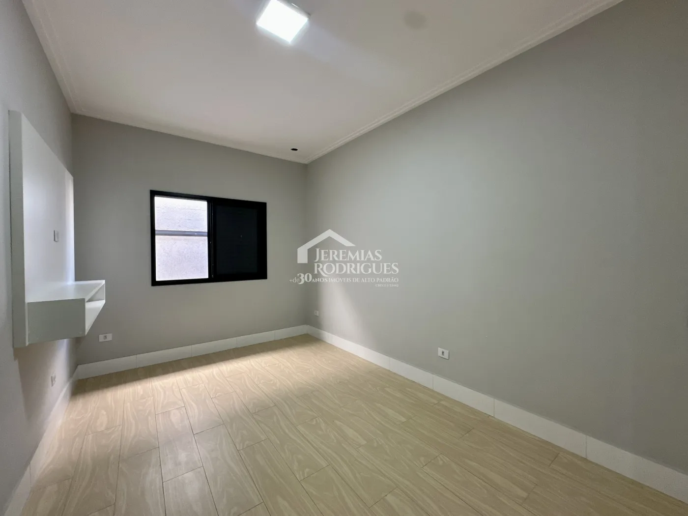 Casa para locação com 3 dormitórios no Condomínio Parque das Araucárias em Tremembé/SP