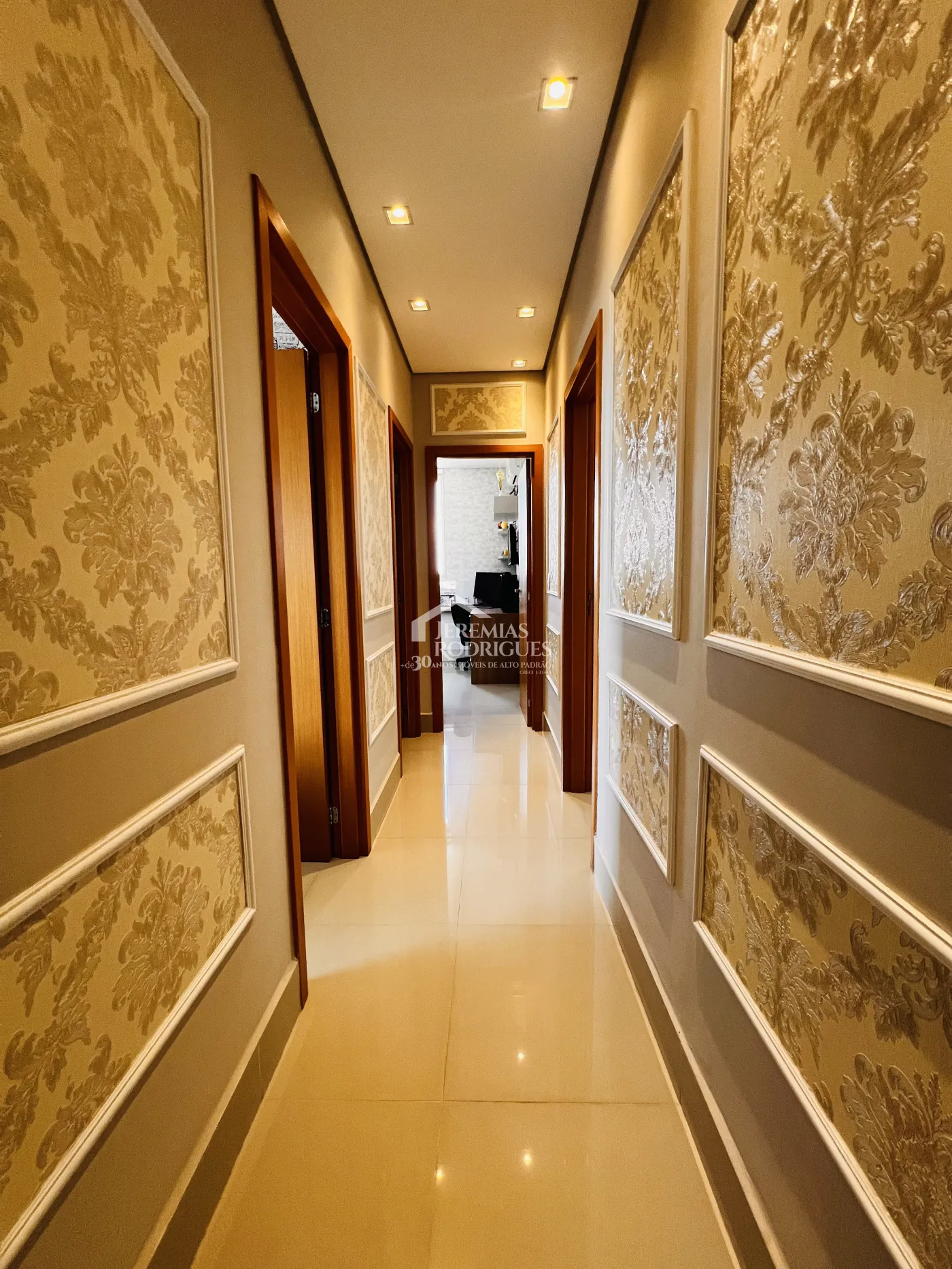 Apartamento para venda com 3 suítes no Condomínio Residencial Renaissance em Taubaté/SP