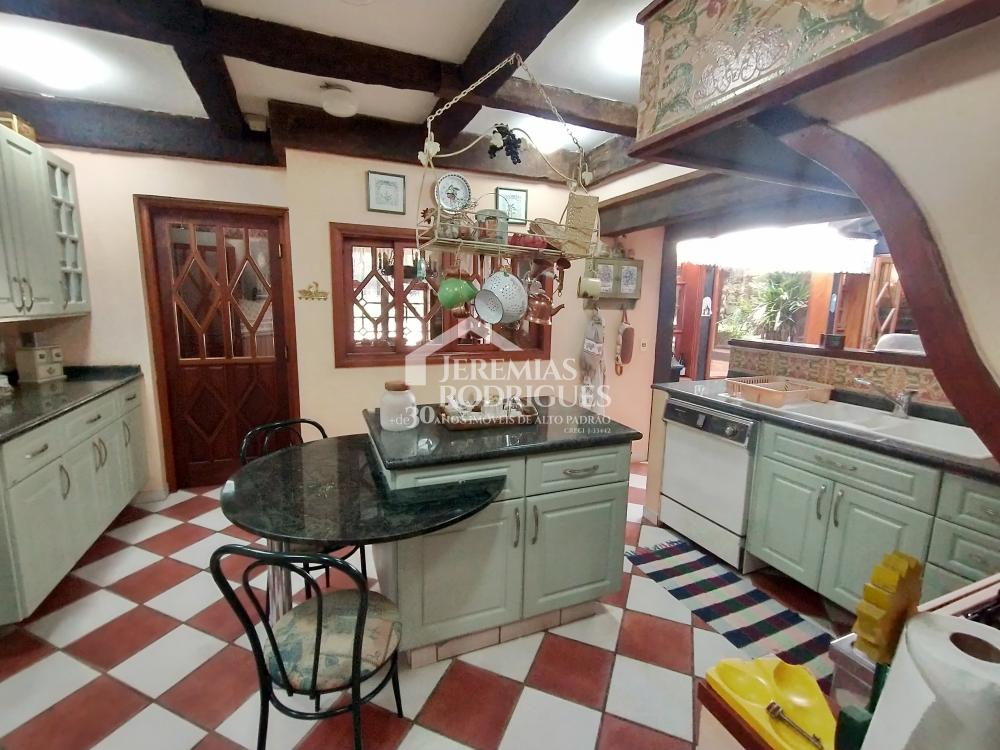 Casa com 6 dormitórios, 735 m² - Condomínio Jardim Véu da Noiva - Campos do Jordão/SP