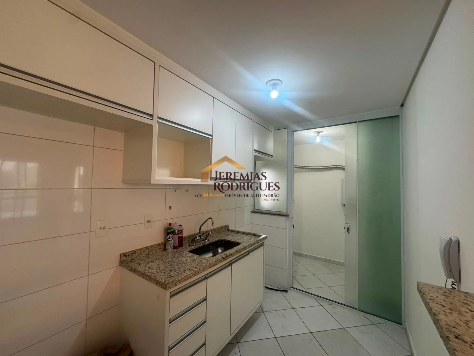 Apartamento para venda e locação no Condomínio Camburi em Taubaté/SP