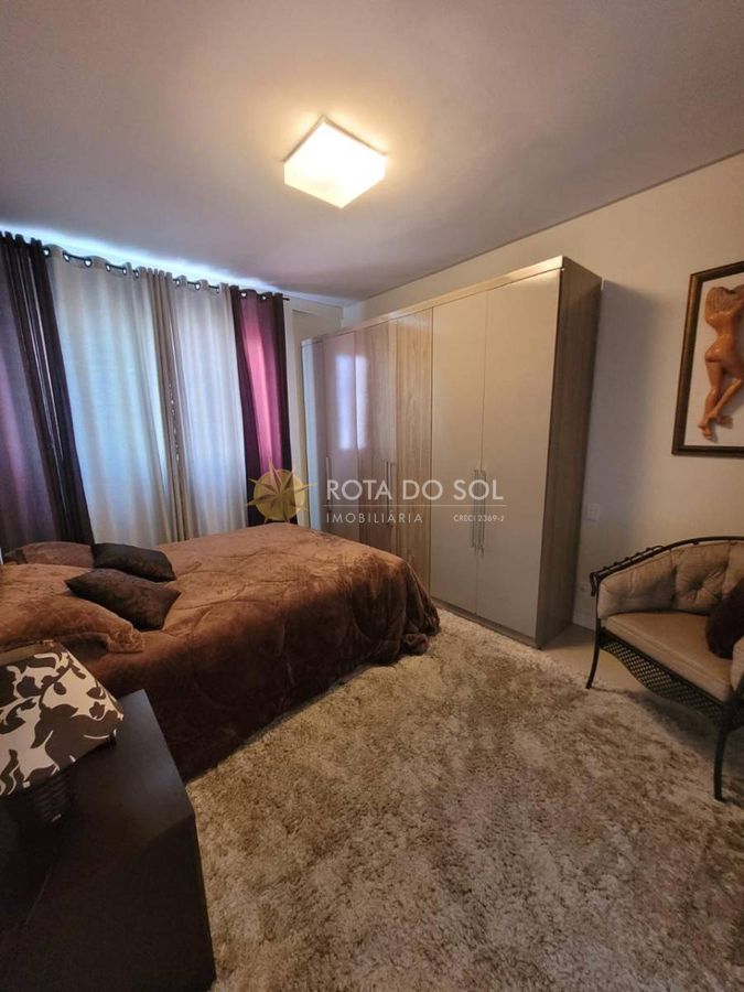 London apartamento mobiliado com 3 quartos na Meia Praia Itapema SC