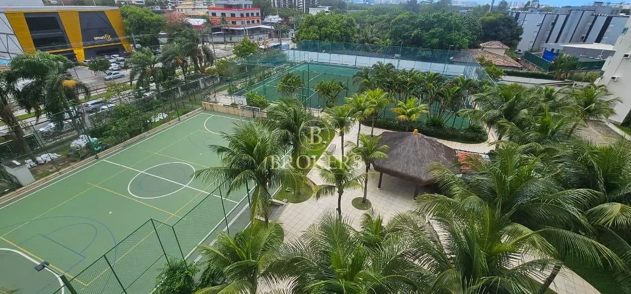Oportunidade - Avenida Embaixador Abelardo Bueno - Barra Olímpica. Varanda, 2 quartos sendo 1 suíte