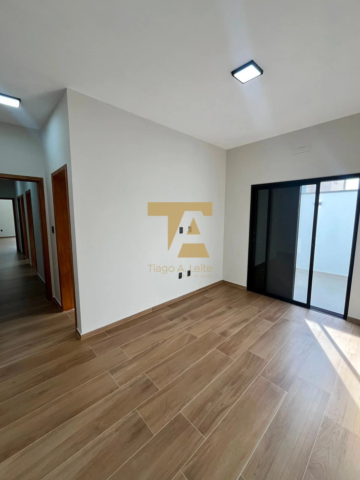 Casa nova térrea no Condomínio Laguna, Pindamonhangaba. São 150m² de área construída, 3 dorms (1 suíte) e área gourmet