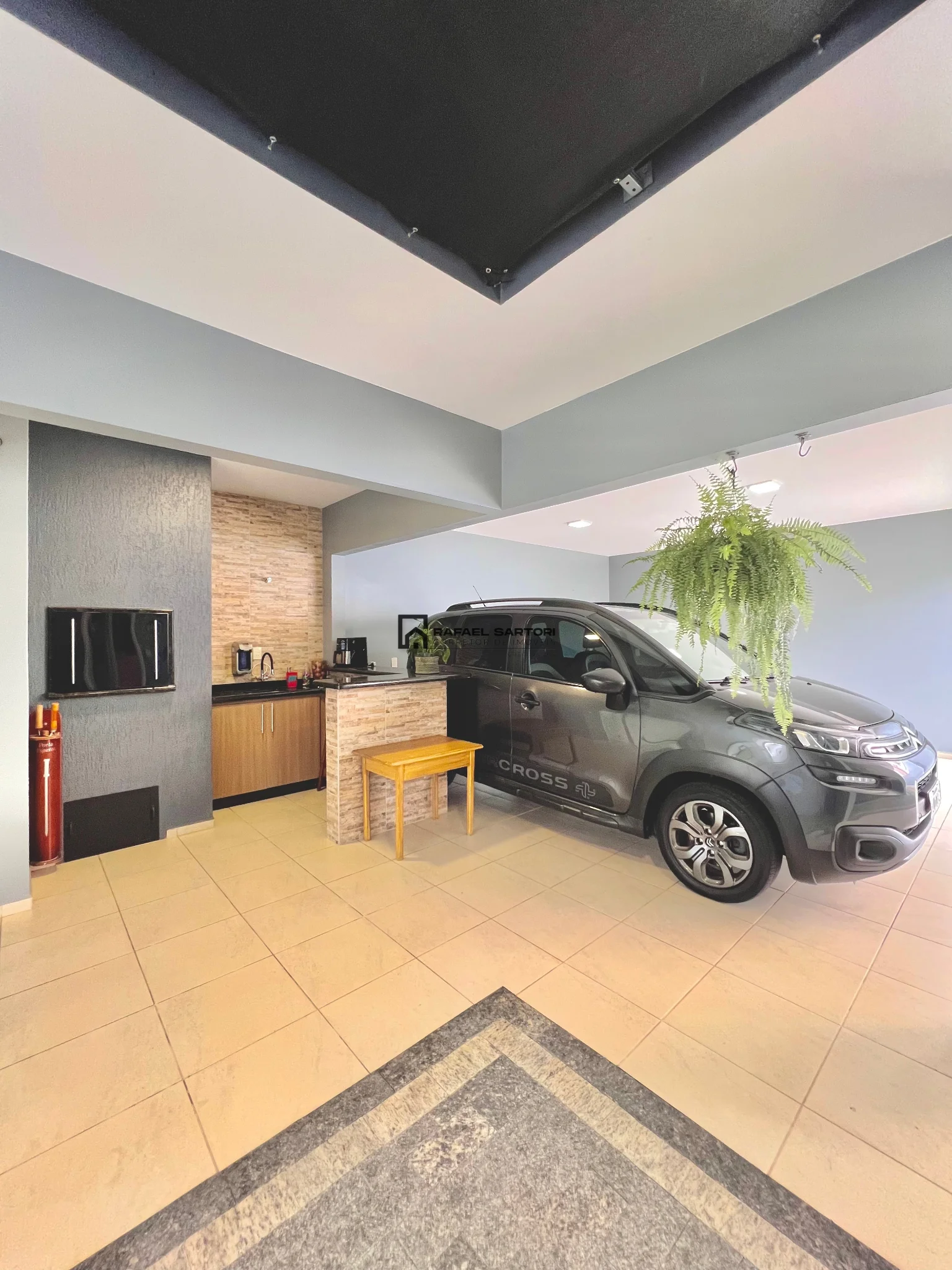 CASA COM 03 QUARTOS NO RAU