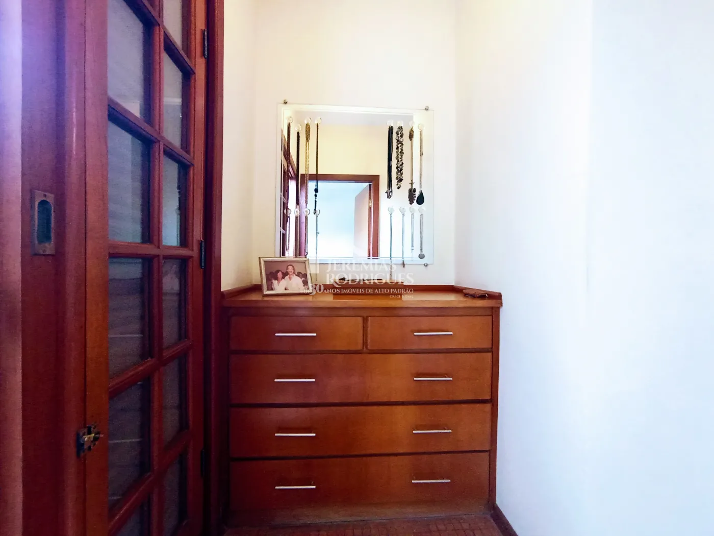 Casa à venda com 3 dormitórios no Condomínio Chácaras Cataguá em Taubaté/SP