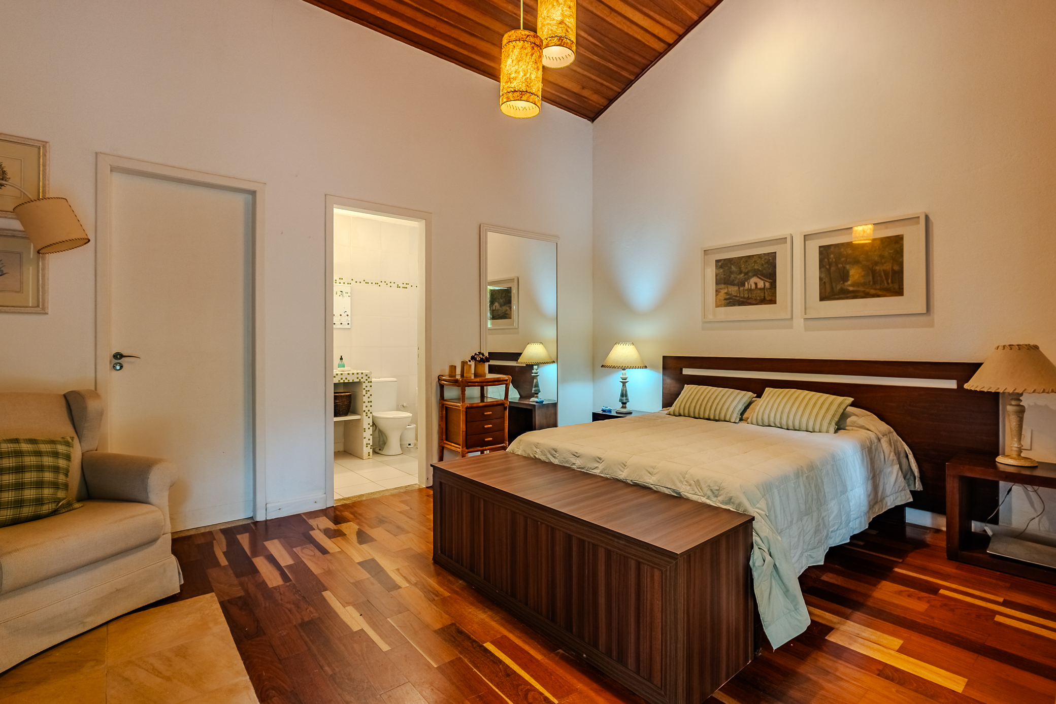 Sitio à venda com 9 dormitórios em São Luiz do Paraitinga/SP.