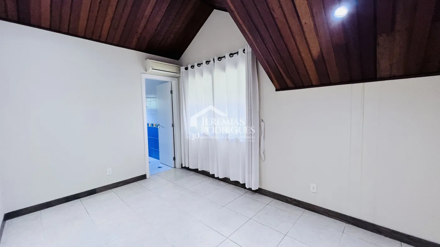 Casa com 8 dormitórios, 900 m² - Condomínio Portal da Serra - Taubaté/SP