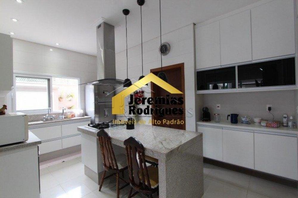 Casa à venda com 3 dormitórios no Condomínio San Marco em Taubaté/SP