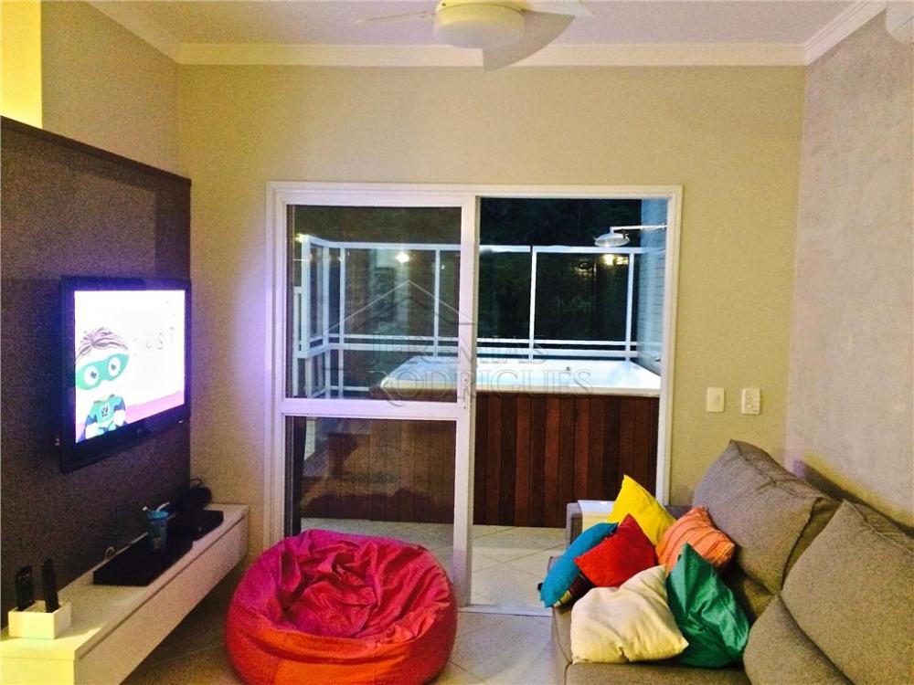 Apartamento à venda com 3 suiítes no Edífico Jerivá em Ubatuba/SP.