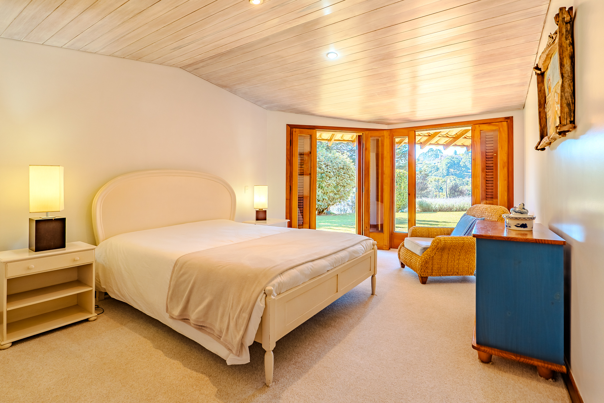 Mansão à venda com 7 suítes no Condomínio Vila Simonsen em Campos do Jordão/SP.