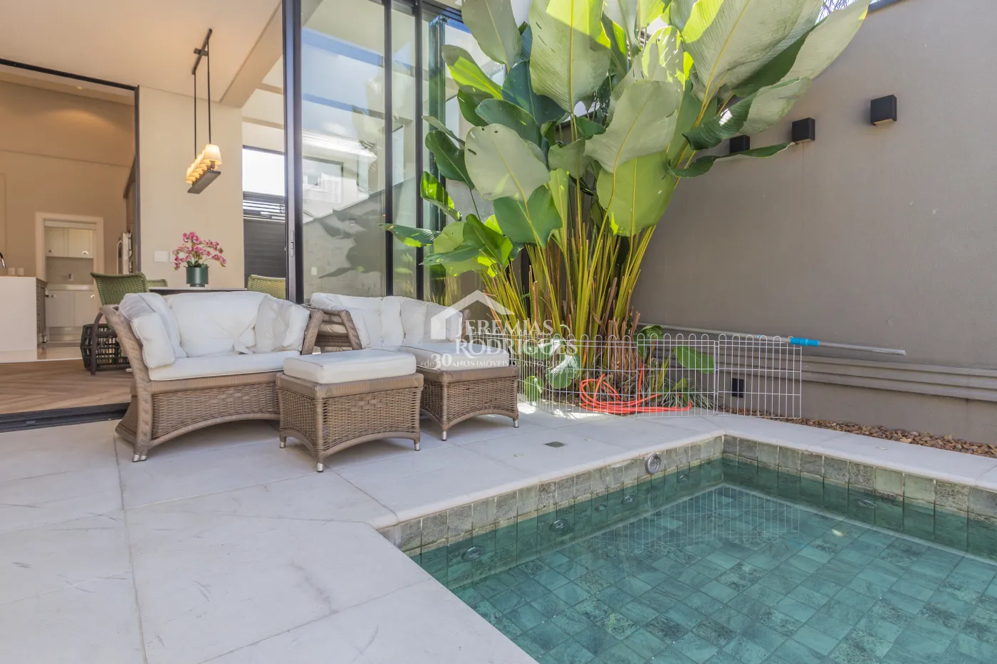 Casa à venda no Condomínio Residencial Terras de San Marco em Taubaté/SP.