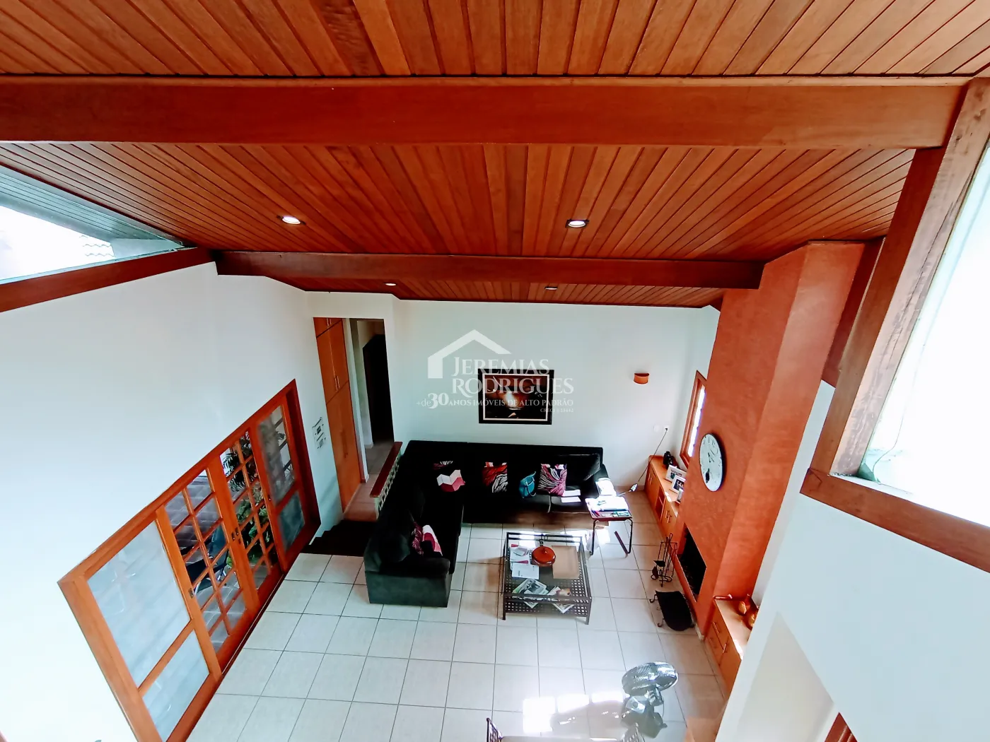 Casa à venda com 3 dormitórios no Condomínio Chácaras Cataguá em Taubaté/SP