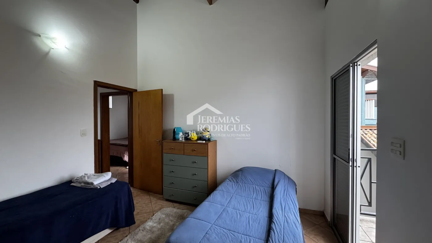 Casa à venda com 5 dormitórios no Condomínio Real Ville em Pindamonhangaba/SP