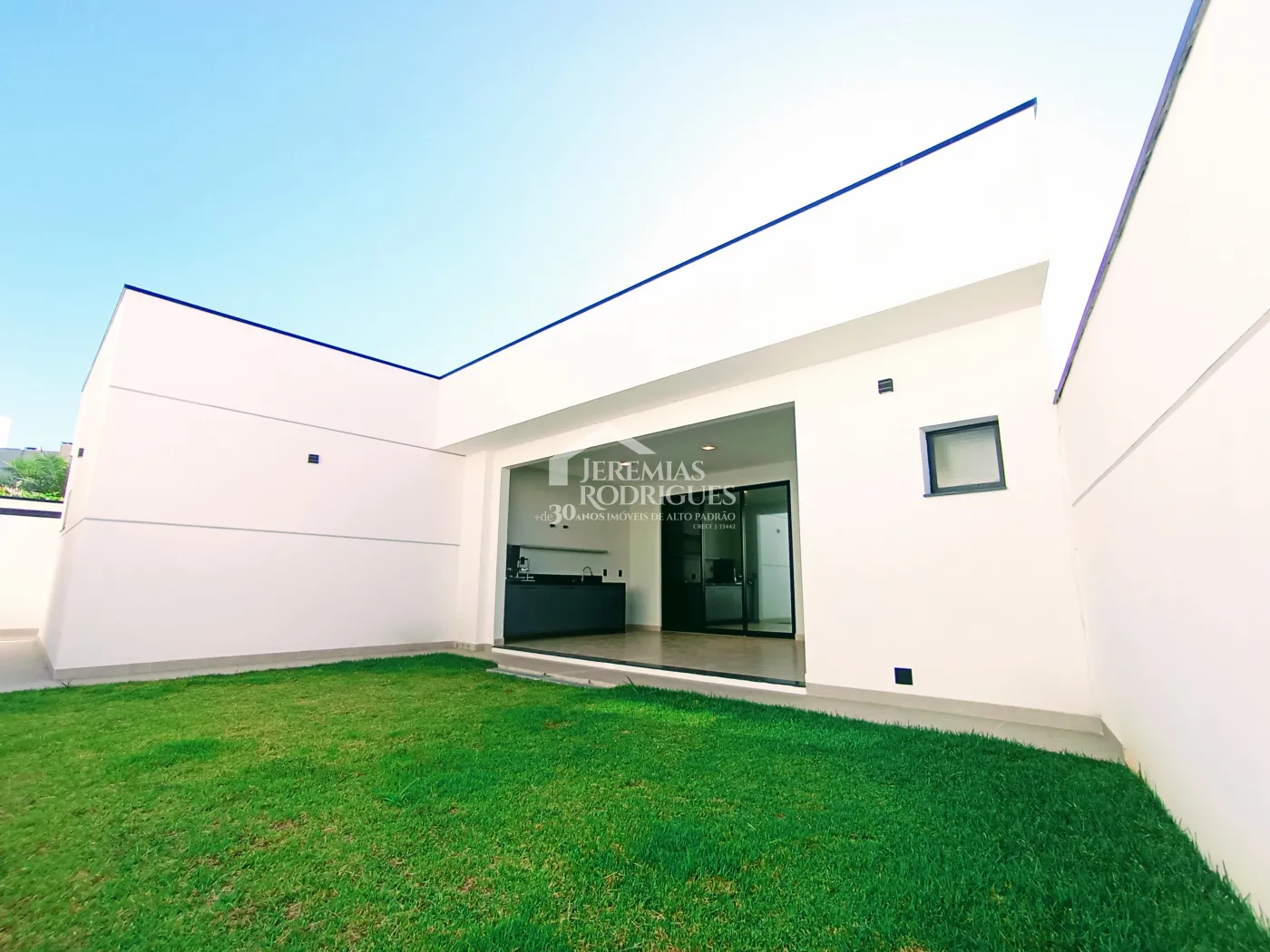 Casa para venda e locação com 3 dormitórios no Condomínio Campos do Conde II - Chambord em Tremembé/SP