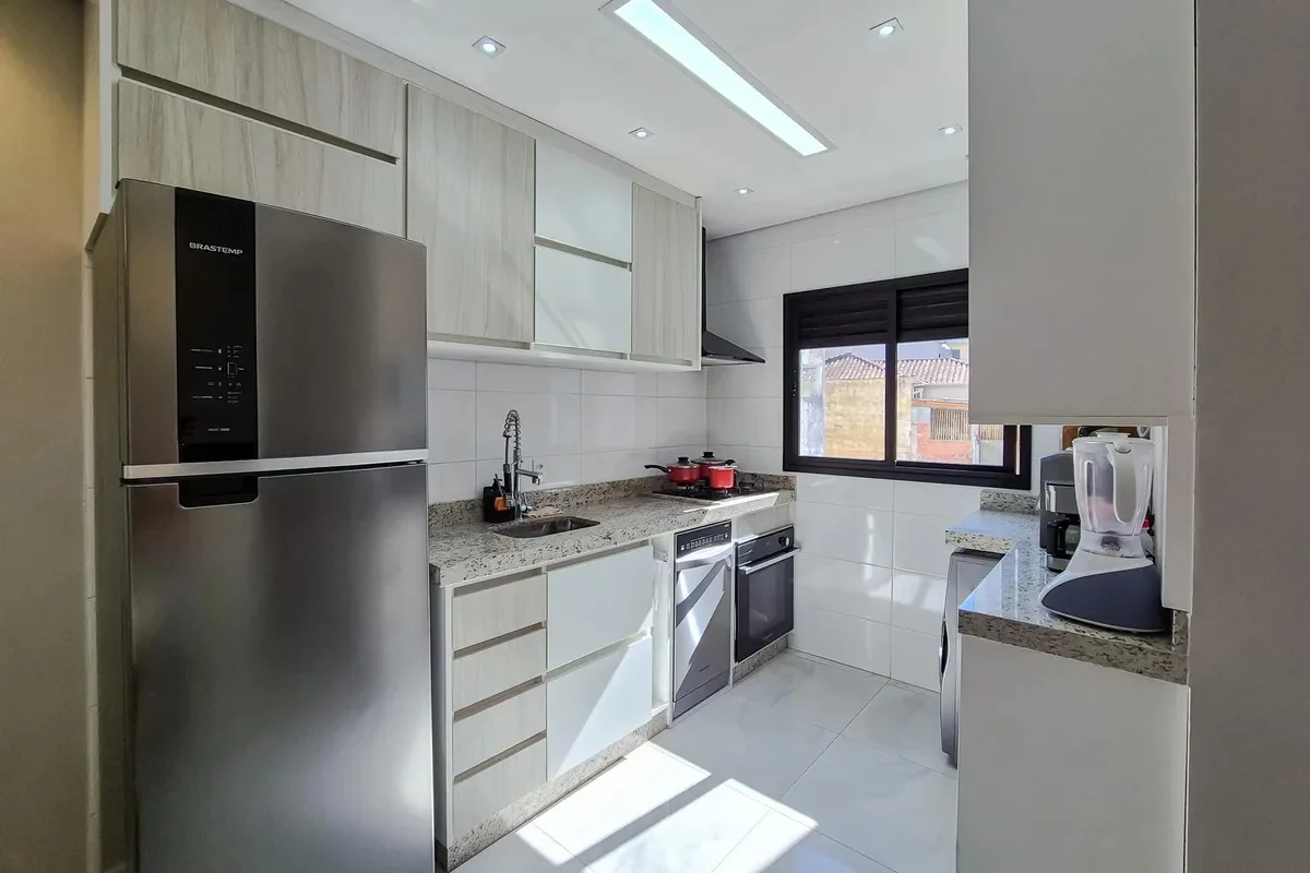 Oportunidade no Centro de SBC: Apartamento Moderno de 74m², 2 Suítes, Varanda Gourmet e 2 Vagas Livres – Abaixo do Valor de Avaliação!