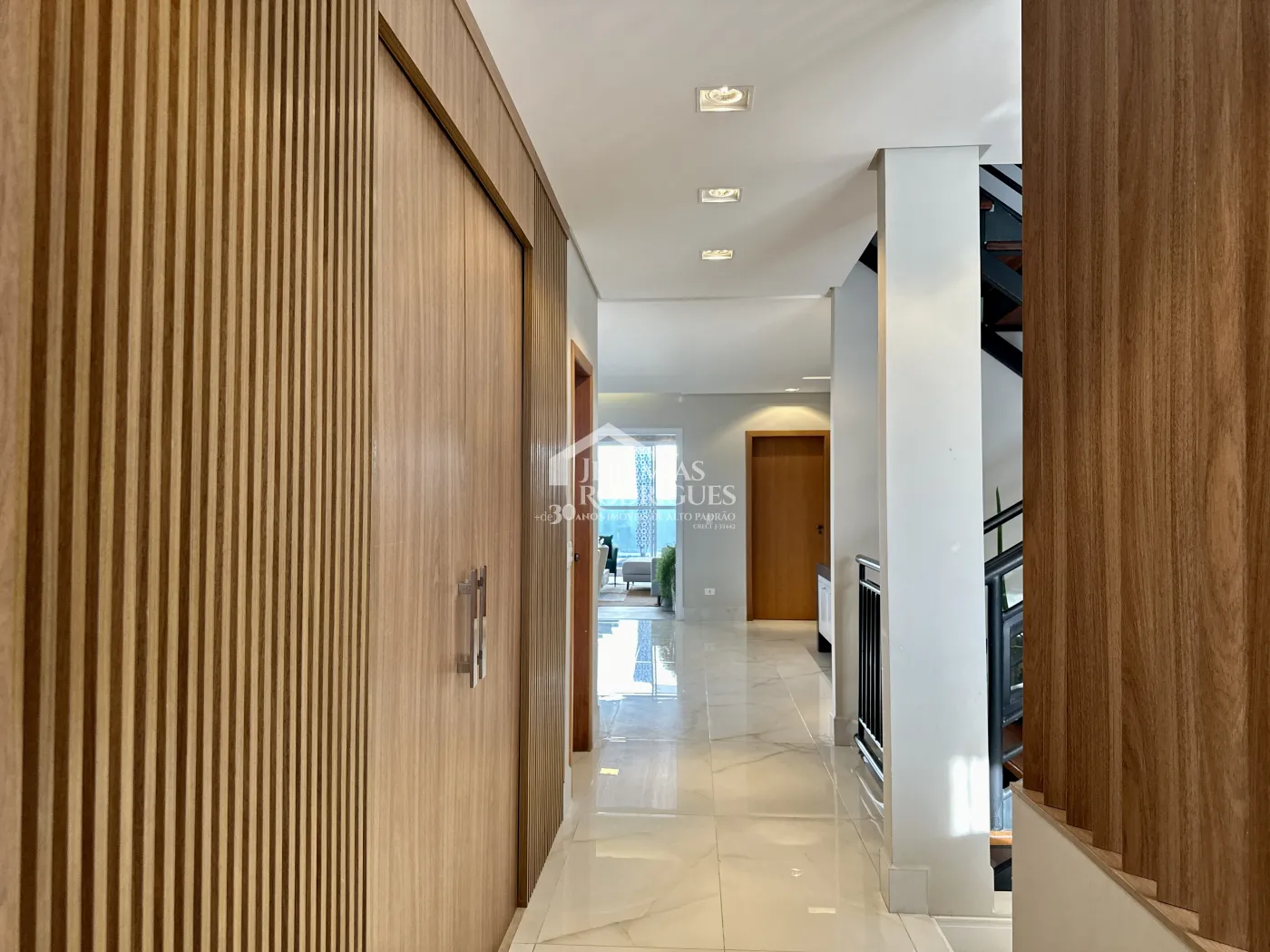 Casa com 3 suítes, 329 m² - Condomínio Ouro Ville - Taubaté/SP.