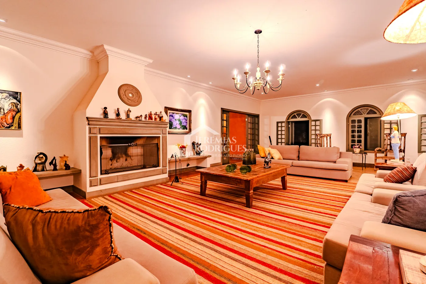 Casa à venda por R$ 6.200.000,00 - Cunha/SP