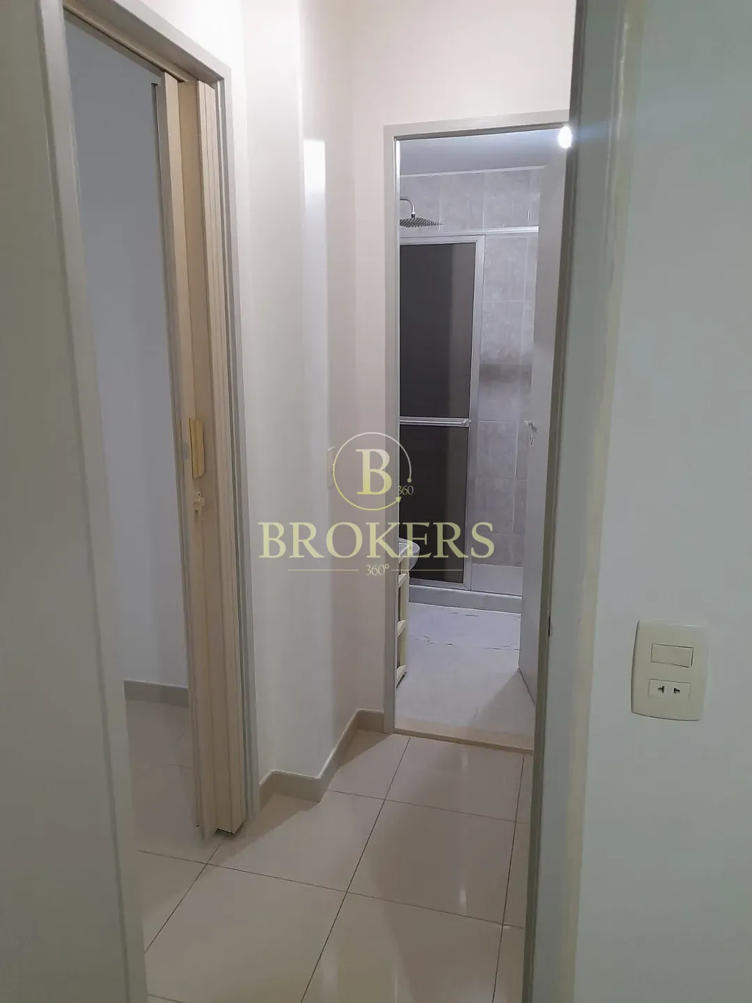 Apartamento com 2 quartos, em frente ao metrô, à Venda em  Botafogo, Rio de Janeiro. — foto 9