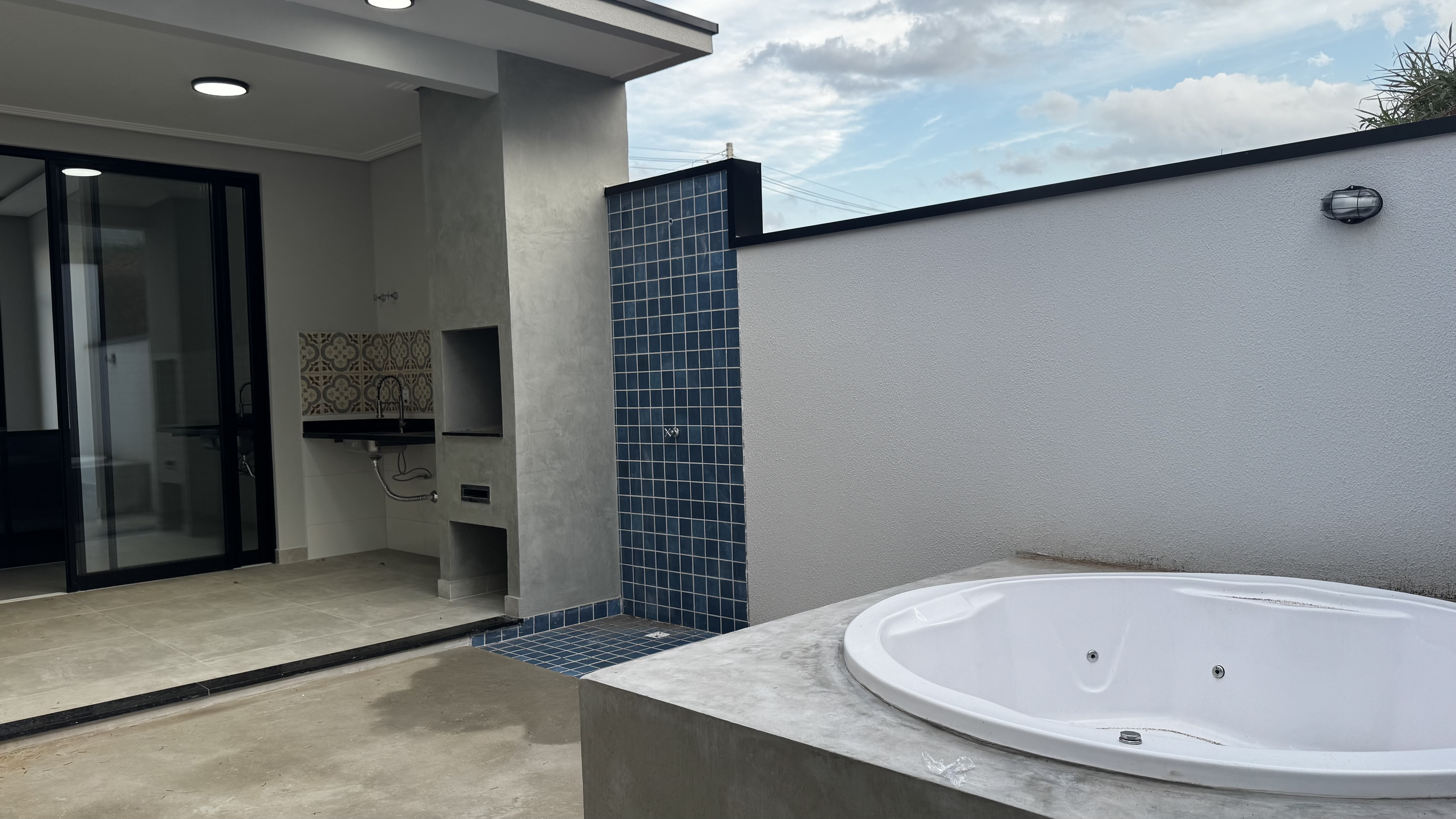 Casa à venda com 3 suítes no Condomínio Bosque do Imperador em Pindamonhangaba/SP