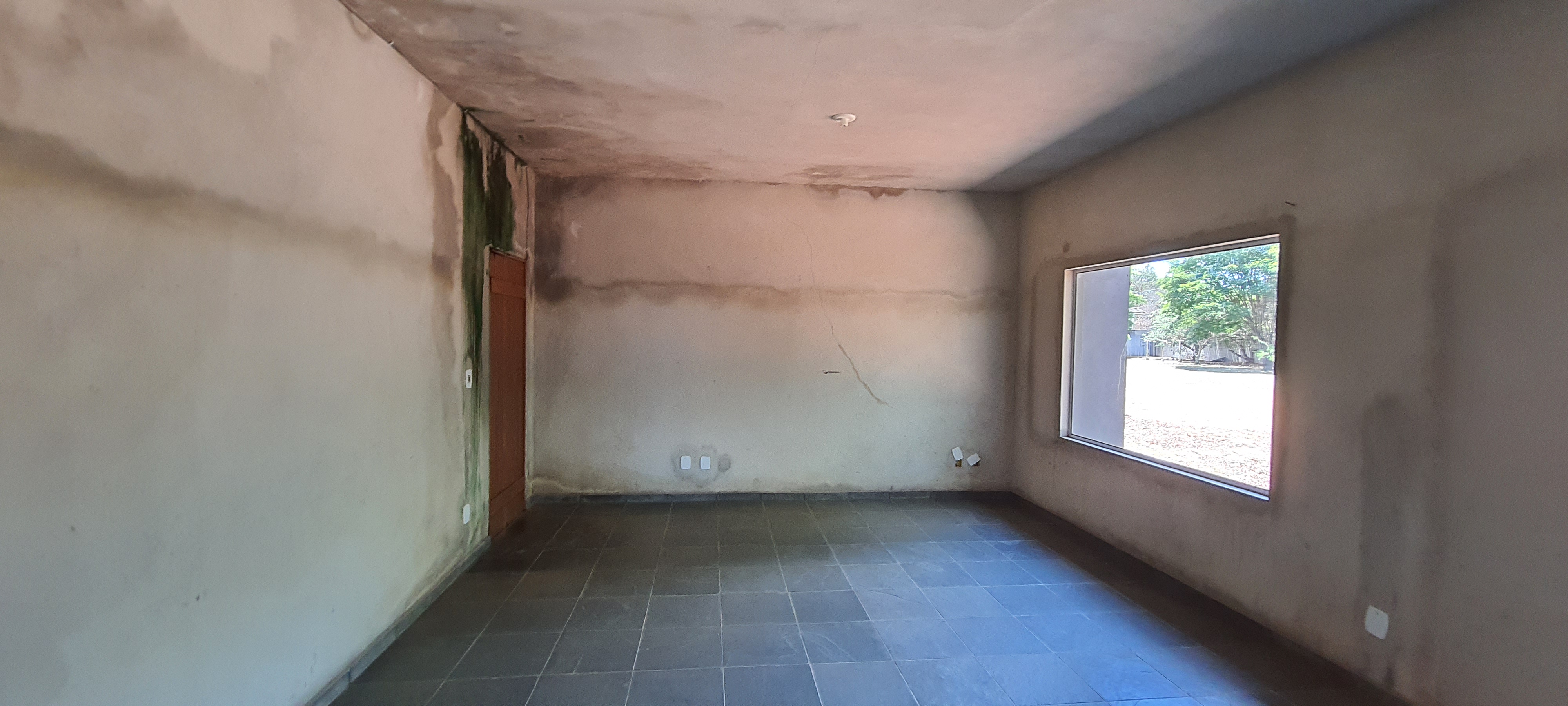 Galpão à venda no Distrito Industrial do Una - Taubaté/SP