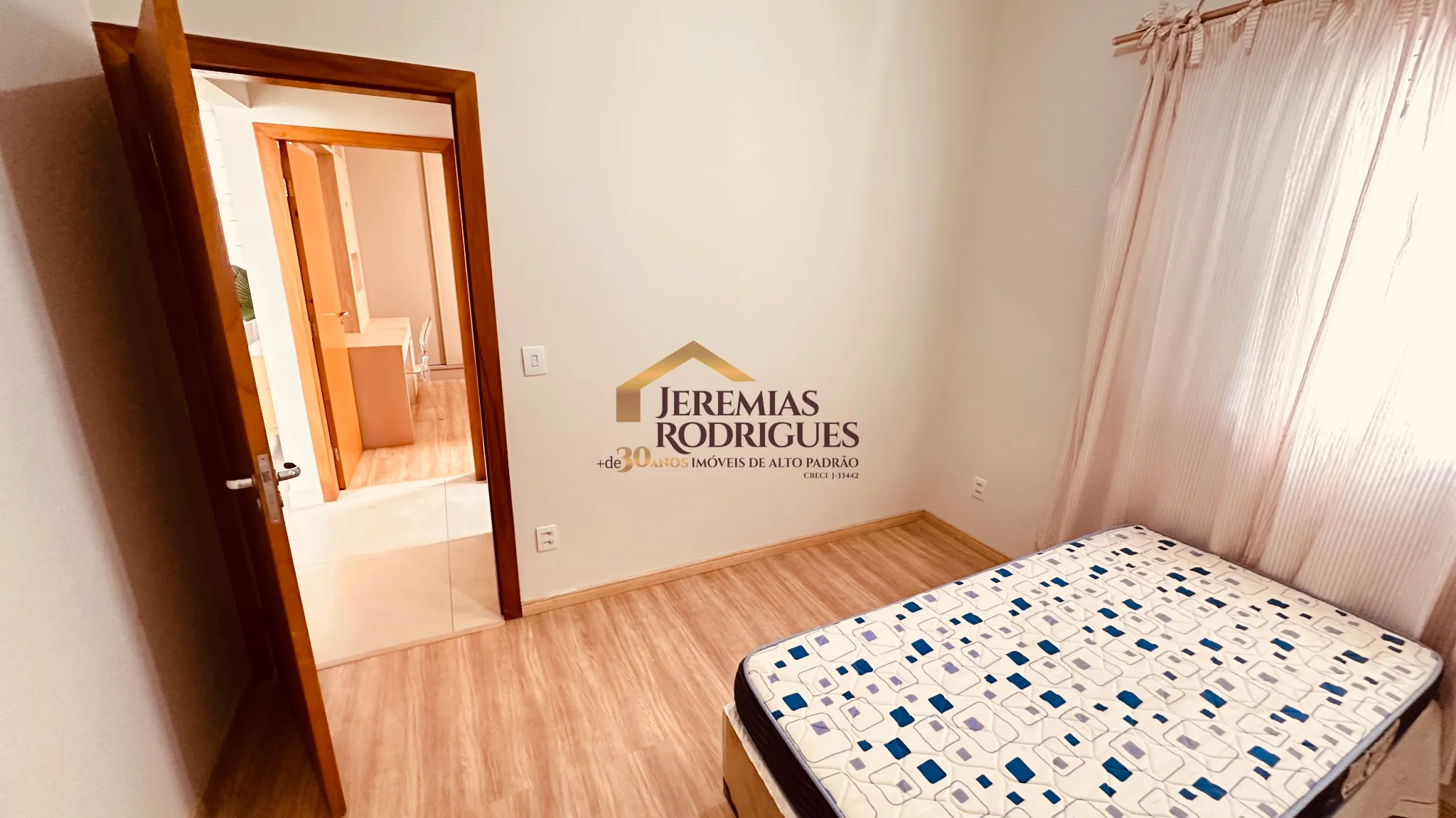 Casa para locação no Condomínio Moema Ville em Pindamonhangaba/SP.