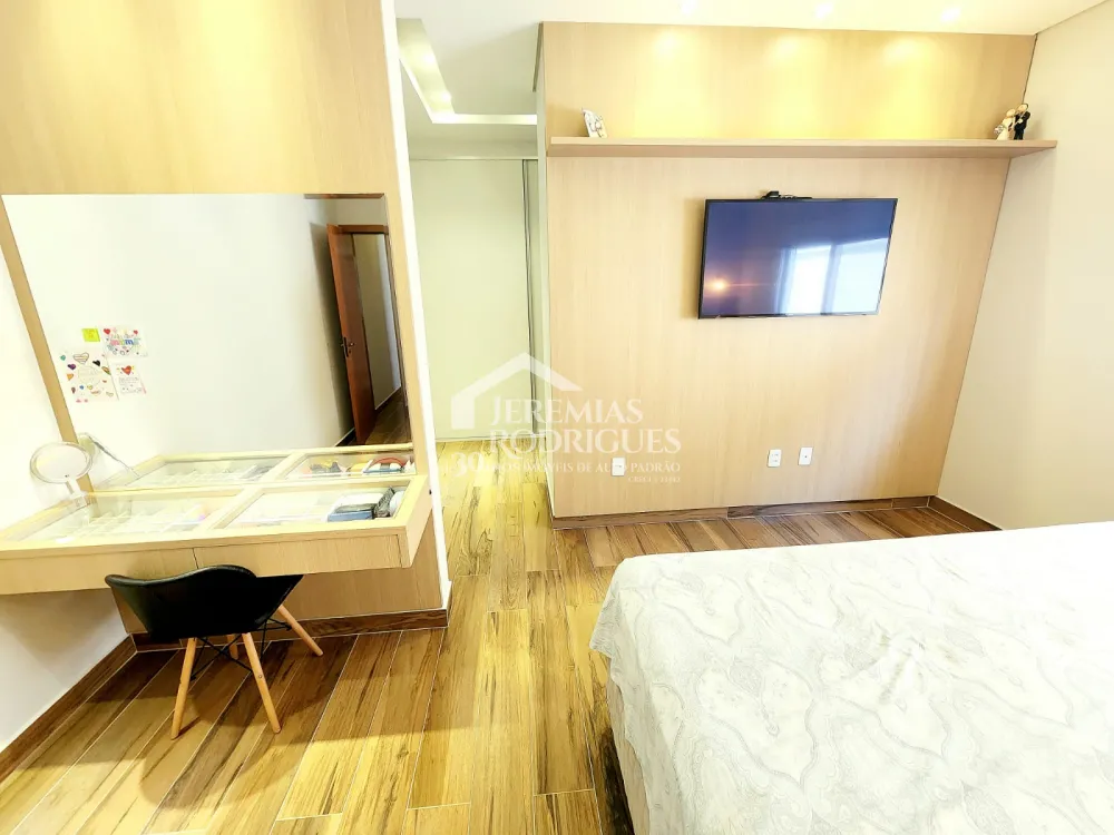 Casa com 3 quartos, 252 m² - Condomínio Ouro Ville - Taubaté/SP